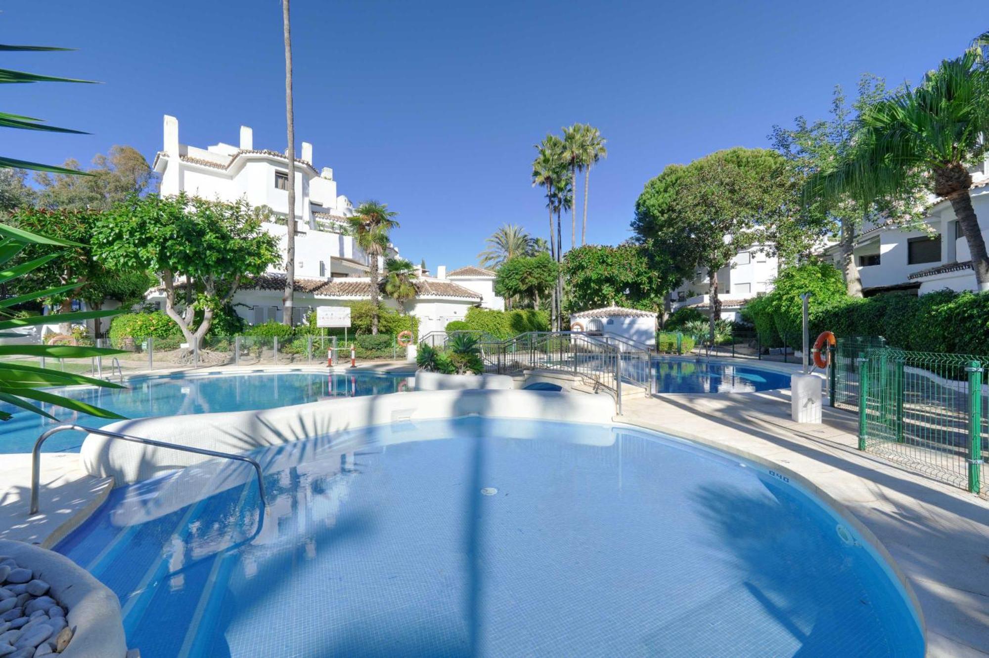 1104 First Line Beach Apartment Golden Beach Pool Marbella Luaran gambar